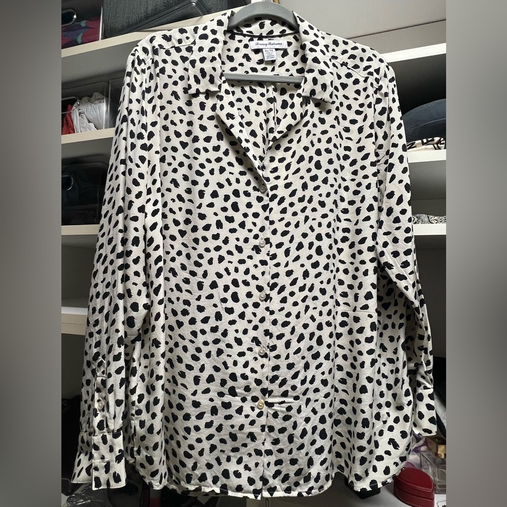Tommy Bahama 100% silk blouse.